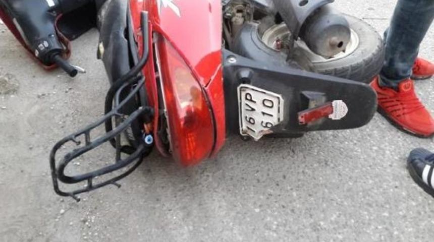 Otomobile &Ccedil;arpan Motosikletin S&uuml;r&uuml;c&uuml;s&uuml; &Ouml;ld&uuml;