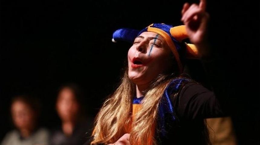 Şehir Tiyatrosu Yeni Yetenekleri Bekliyor