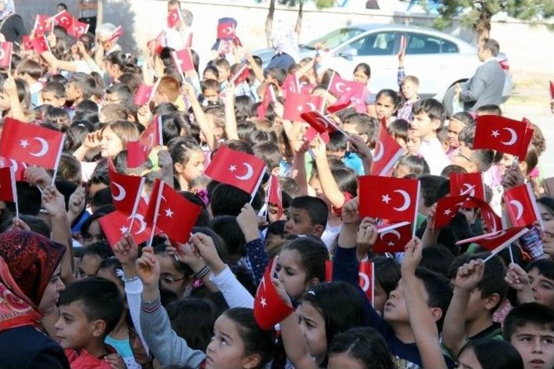 Kayseri&rsquo;de 2015-2016 Eğitim &Ouml;ğretim Yılı A&ccedil;ıldı