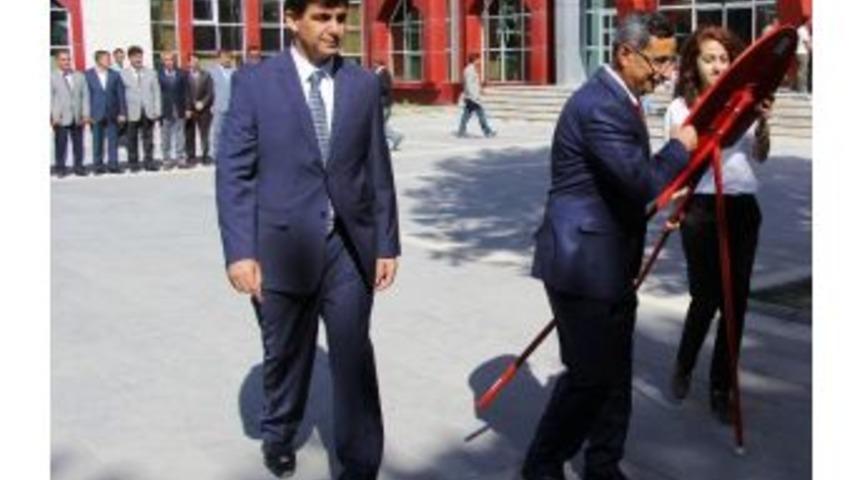 Erciş&rsquo;te 45 Bin &Ouml;ğrenci Ders Başı Yaptı