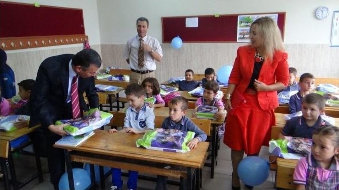 "sevgi K&ouml;pr&uuml;s&uuml;" İle Okula Başladılar