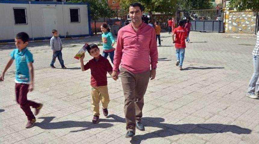 Çatak’ta İlk Ders Zili Çaldı