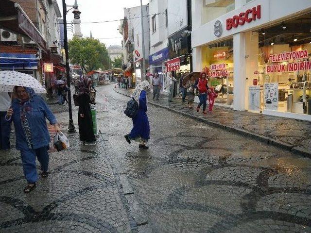 Edirne’de Sağanak Yağış