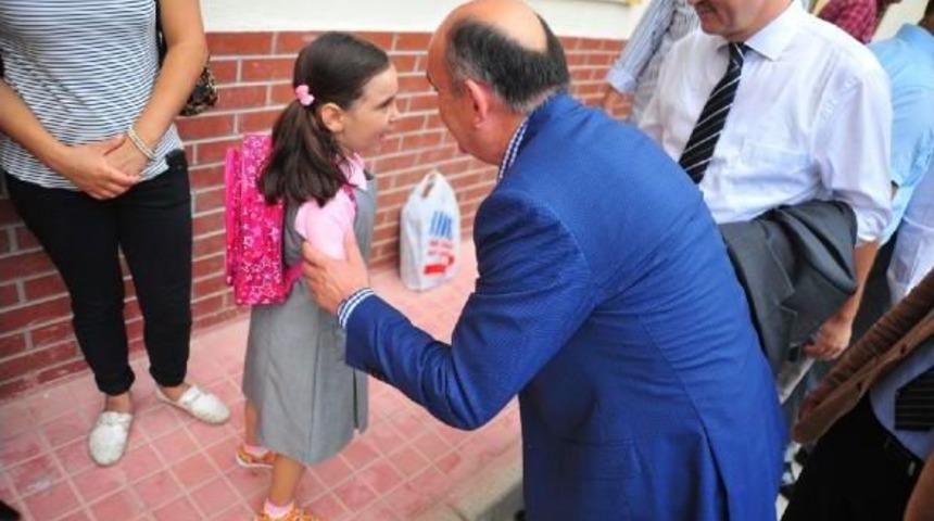 M&uuml;ezzinoğlu: Okul Kantinlerinde Gazlı I&ccedil;ecek Ve Cips Yasaklanıyor