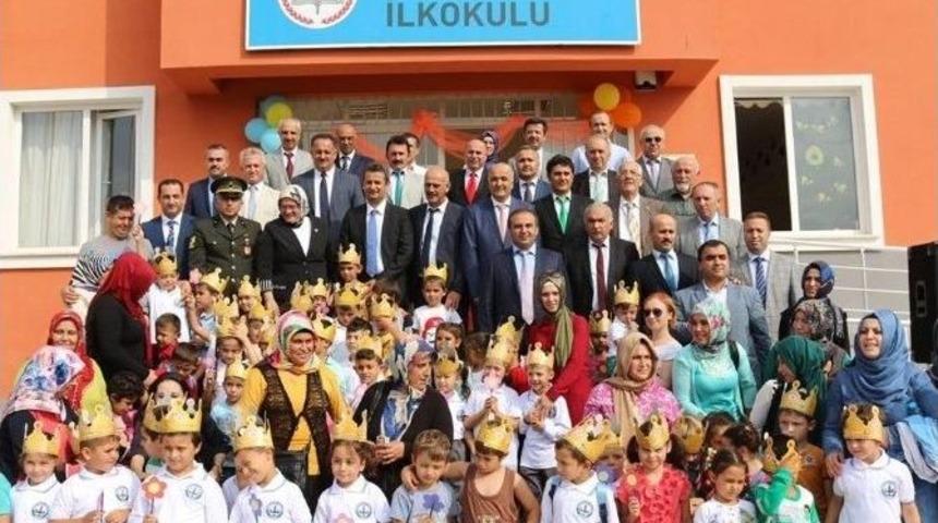 Cumhuriyet İlkokulunda İlk&ouml;ğretim Haftası A&ccedil;ılış Programı Yapıldı