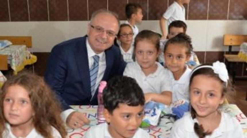 Mersin&rsquo;de 2015-2016 Eğitim-&ouml;ğretim Yılı T&ouml;renle Başladı