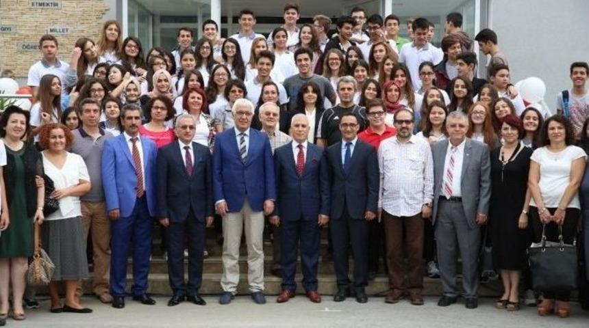 Bozbey &Ouml;ğrencilerle Bir Araya Geldi