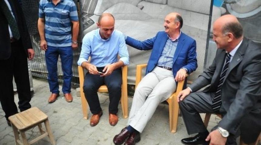 M&uuml;ezzinoğlu Tiryaki Gence Sigarayı Bırakması İ&ccedil;in Taahh&uuml;tname İmzalattı