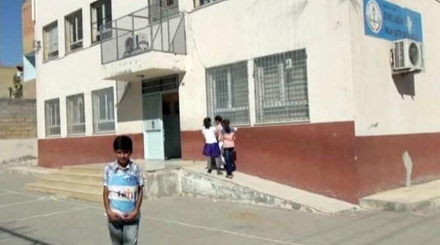 Eğitime &ldquo;barikat&rdquo; Engeli