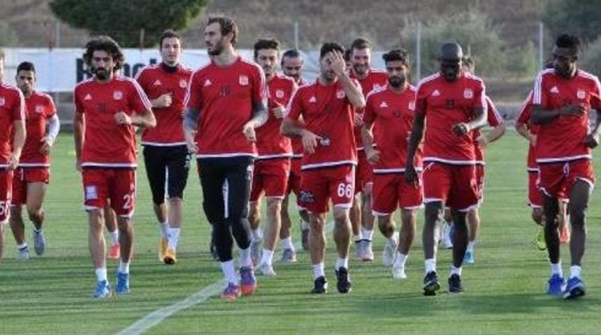 Medicana Sivasspor-Sergen Yal&ccedil;ın: "kazanmıyor Ama Kaybetmiyoruz Da"