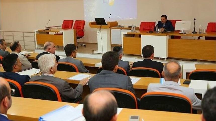 Vali&rsquo;den M&uuml;d&uuml;rlere Uyarı