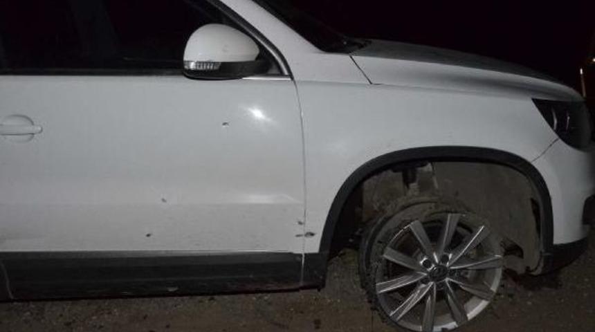 Şanlıurfa B&uuml;y&uuml;kşehir Belediye Başkanı Ak Partili &Ccedil;ift&ccedil;i'ye Silahlı Saldırı (2)