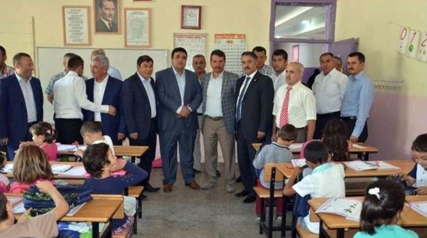 Atıklar &Ouml;ğrencilere Kırtasiye Malzemesi Oldu