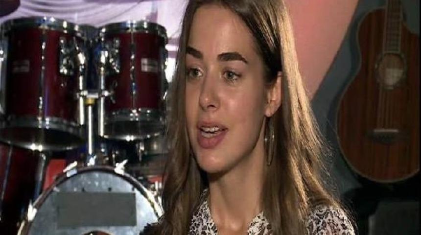 Bensu Soral, Ş&uuml;kr&uuml; &Ouml;zyıldız Ile Oynadığım I&ccedil;in Şanslıyım