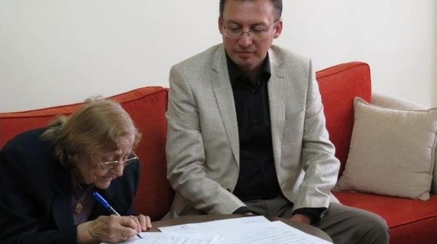 Hayırsever Atayalva&ccedil;, Yalva&ccedil;&rsquo;a Myo Binası Yaptıracak