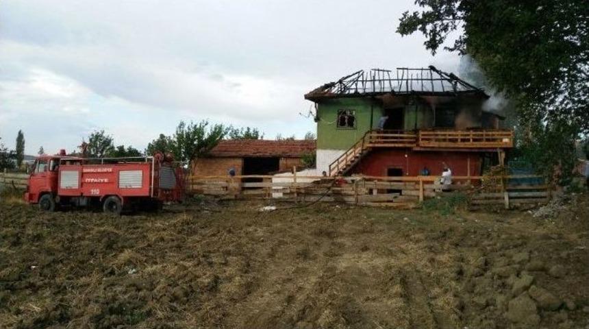 Sungurlu&rsquo;da Bağ Evinde Yangın