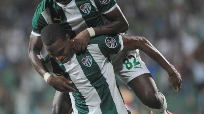 Bursaspor Futbolcular 3 Puana Sevindi