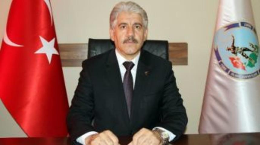 Mehmet&ccedil;ik Vakfı&rsquo;na 85 Bin 239 Hisse Vekalet Kurbanı Bağışlandı