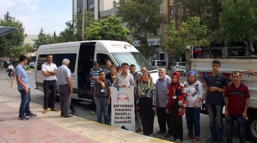 Engelli Vatandaşlar Balıkesir Ayvalık&rsquo;a Gitti