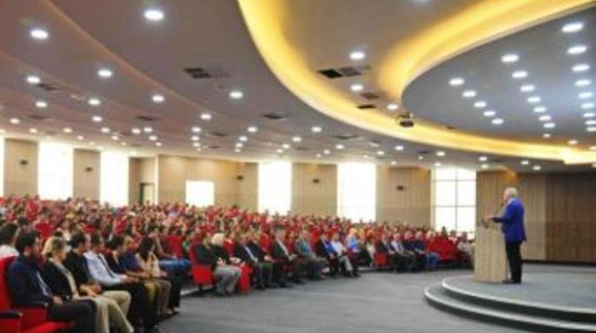 Hukuk Fak&uuml;ltesi Yeni Dersliğinde Eğitime Başladı