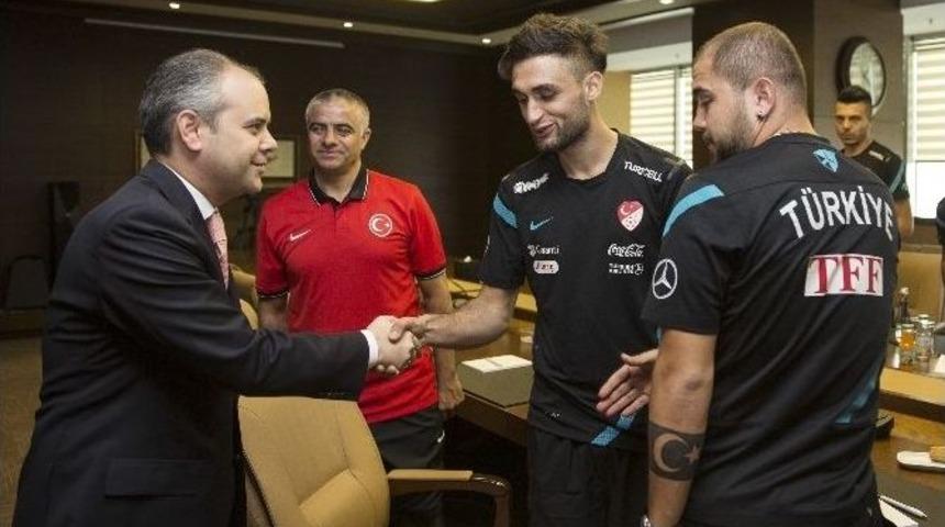 Ampute Milli Takımı&rsquo;ndan Bakan &Ccedil;ağatay Kılı&ccedil;&rsquo;a Ziyaret