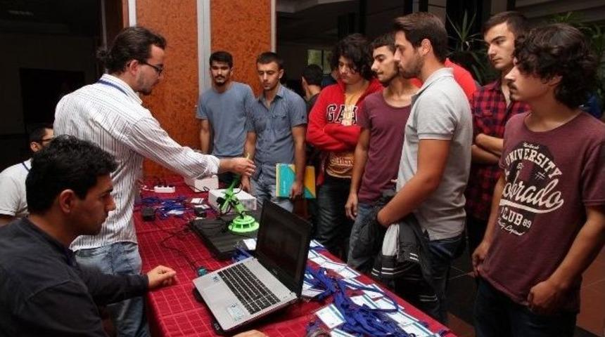 M&uuml;hendislik &Ouml;ğrencilerine Oryantasyon