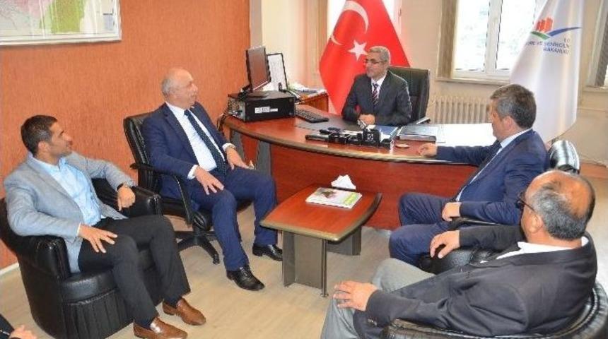 Ak Parti Se&ccedil;im Gezilerine Devam Ediyor