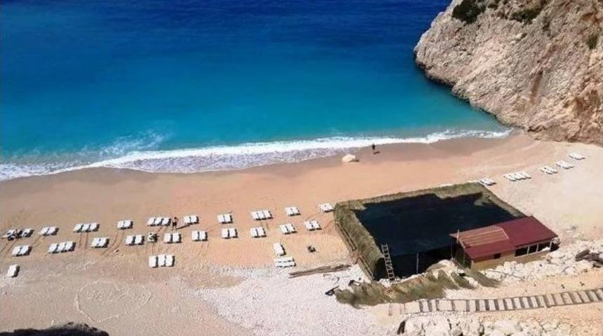 Kaputaş Plajı&rsquo;nda Yapılanmaya Ge&ccedil;ici Y&uuml;r&uuml;tmeyi Durdurma Kararı