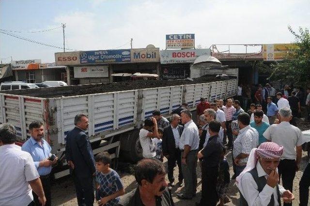 Cizre’de Frenleri Boşalan Park Halindeki Tır İş Yerlerine Girdi