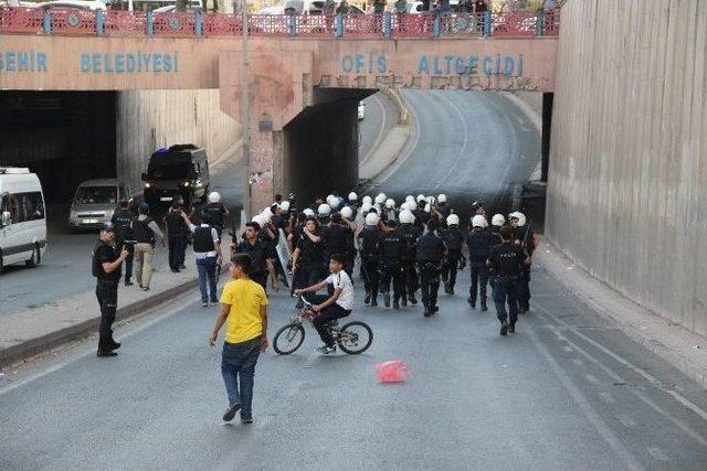 Diyarbakır’da Olaylar Protesto Edildi