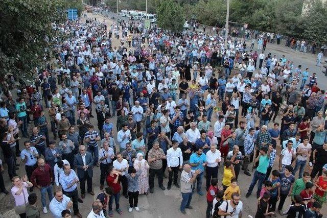 Diyarbakır’da Olaylar Protesto Edildi