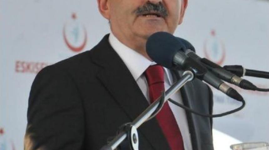 Bakan M&uuml;ezzinoğlu: Kan &Uuml;r&uuml;nlerinden Ila&ccedil; &Uuml;retebilen Bir T&uuml;rkiye Olacağız.