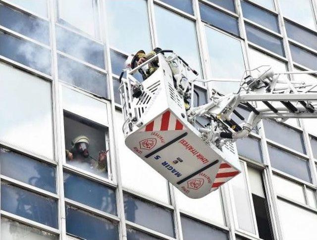 İzmir de Itfaiyeden Nefes Kesen Tatbikat 3