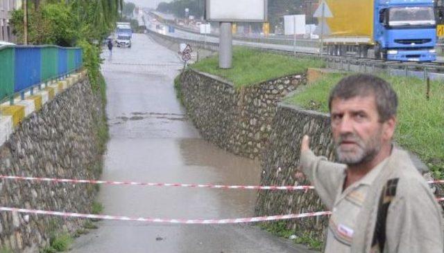 Şiddetli Sağnak Sapanca'yı Vurdu