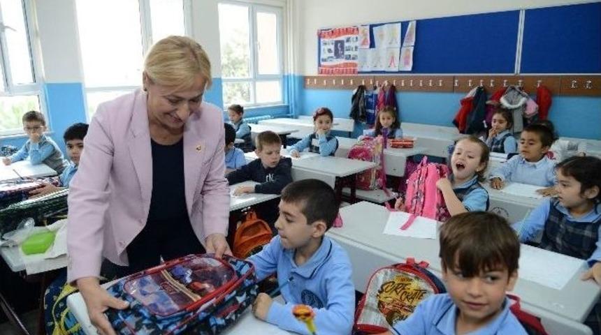 Beylikd&uuml;z&uuml; Belediyesi Eğitimin Her Anında Miniklerin Yanında
