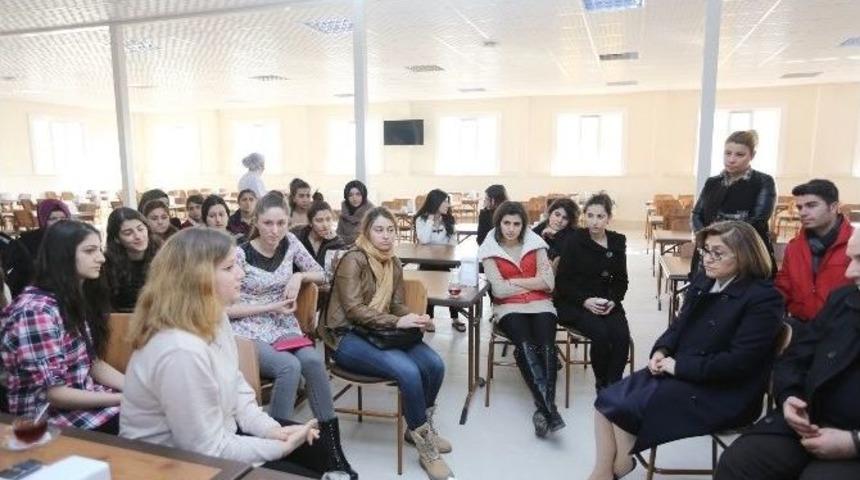 Başkan Şahin&rsquo;in Grişimleri Kentteki Yurt Kapasitesi Arttı