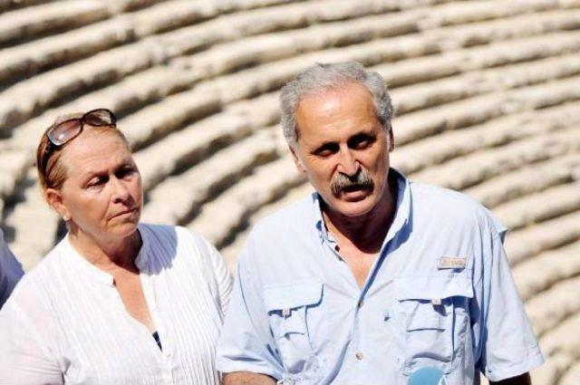 'aspendos En Uygun Şekilde Restore Edilmiş'