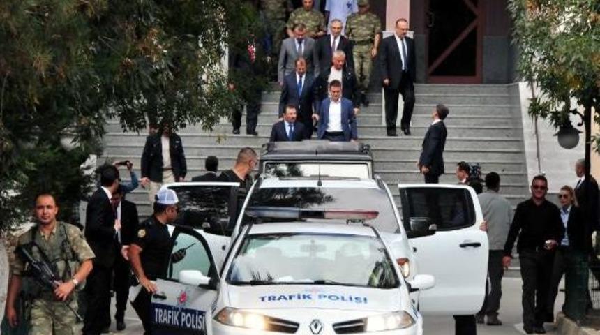 Şemdinli Şehitleri T&ouml;renle Uğurlandı (2)