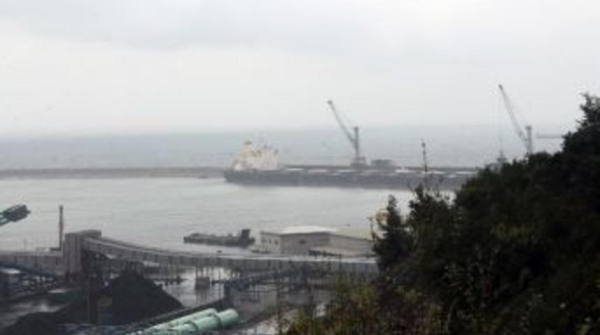 K&ouml;m&uuml;r Y&uuml;kl&uuml; Gemiye Uyuşturucu Operasyonu