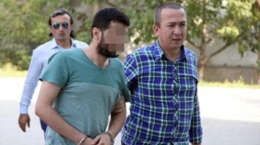 D&ouml;ner Bı&ccedil;ağıyla Yaralamaya Tutuklama