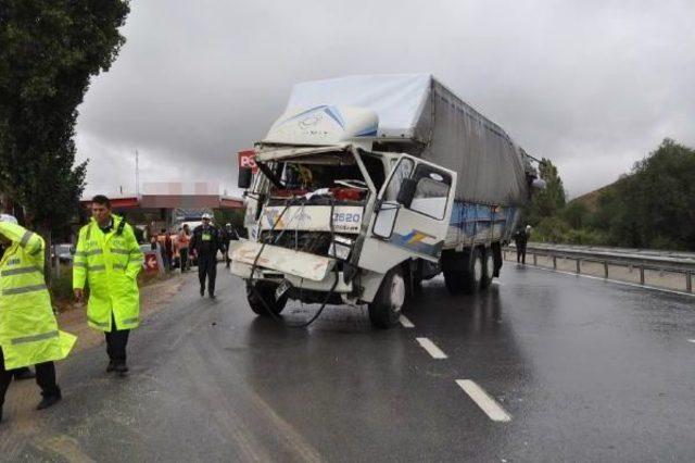 Eskişehir de Zincirleme Kaza: 10 Yaralı 1