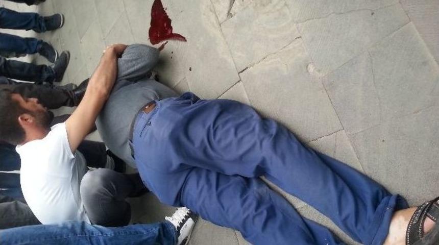 Polis Memuru, Eşine Saldıran Şahsı Vurdu