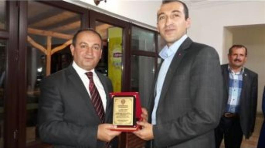 Emniyet M&uuml;d&uuml;r&uuml;ne Plaketli Uğurlama