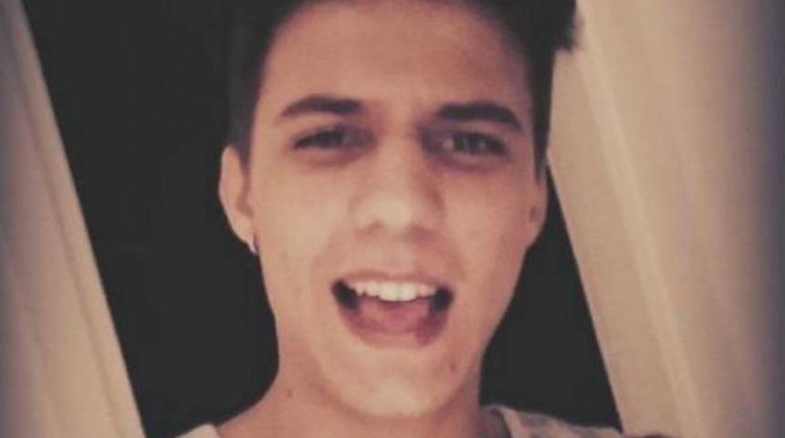 20 Yaşındaki Gen&ccedil; Odasında Intihar Etti