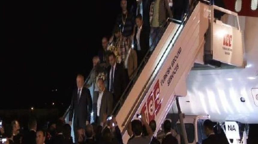 Ka&ccedil;ırılan 16 T&uuml;rk Iş&ccedil;i Ankara'da