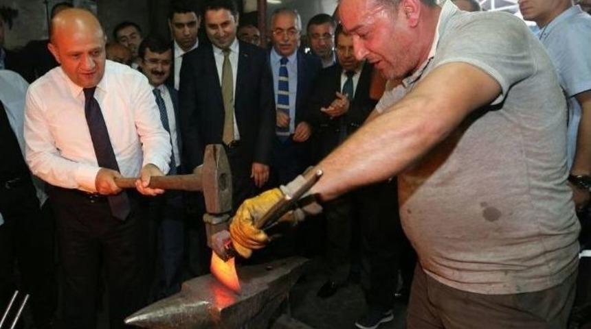 Bakan Işık&rsquo;tan Tokat&rsquo;a İki M&uuml;jde