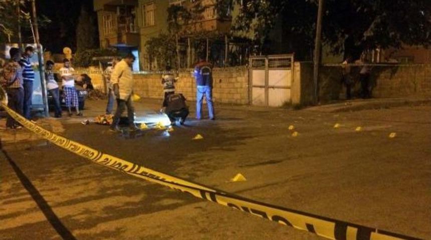 Motosiklet &Uuml;zerinde Silahlı Saldırıya Uğradı