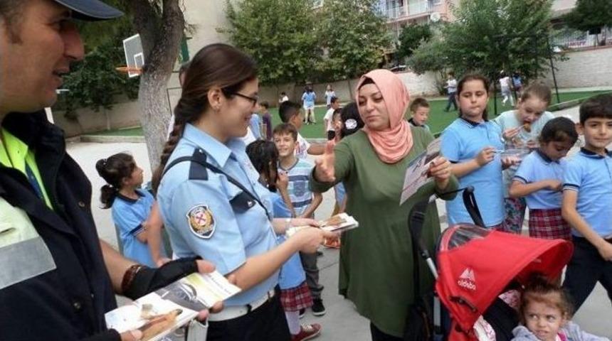 Aydın Polisi, Öğrencileri Trafik Konusunda Bilgilendirdi