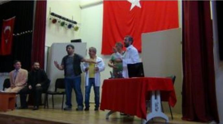 İzmit Belediyesi’nden Cezaevinde Tiyatro Gösterisi