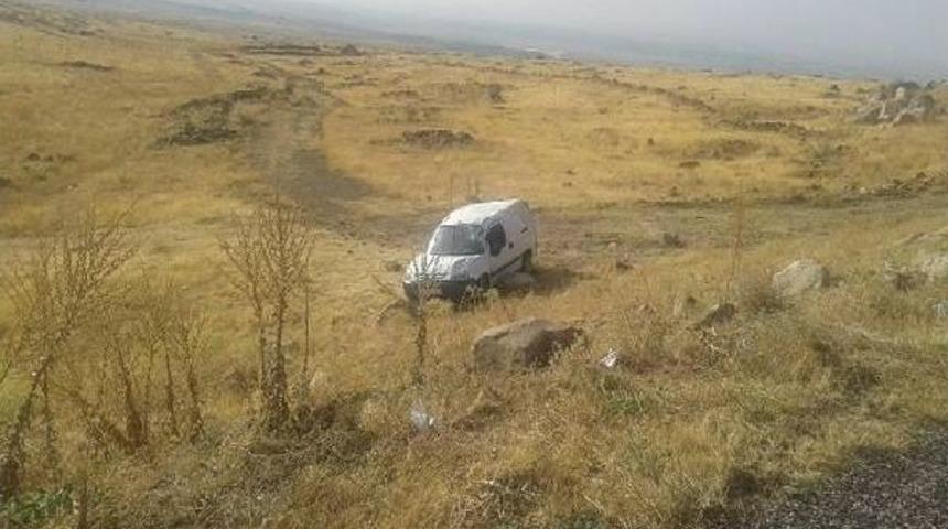 Niğde'de Trafik Kazası: 1 &Ouml;l&uuml;, 1 Yaralı